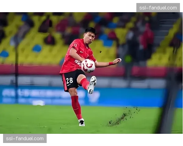 首轮看点：众多新援迎来中超首秀，表现值得关注