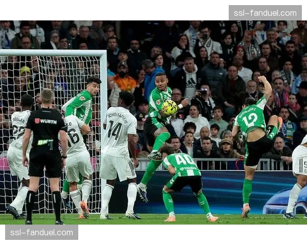 贝蒂斯前锋伊格莱西亚斯上演帽子戏法，助球队逆转